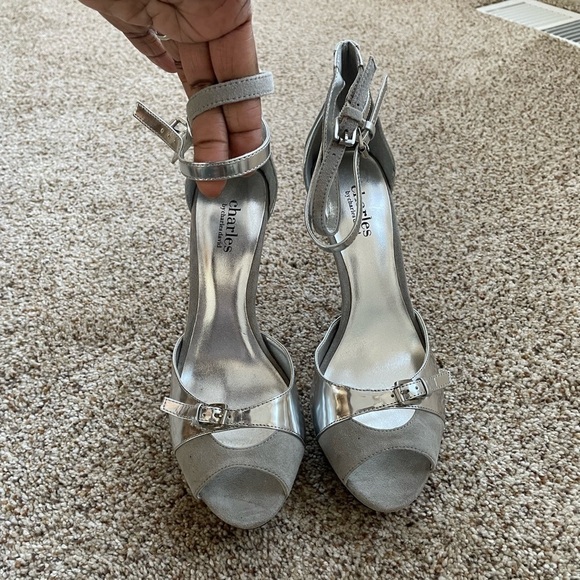 Charles By Charles David Platform Heeled Shoes Silver Gray Party Wedding Heels - Picture 4 of 10